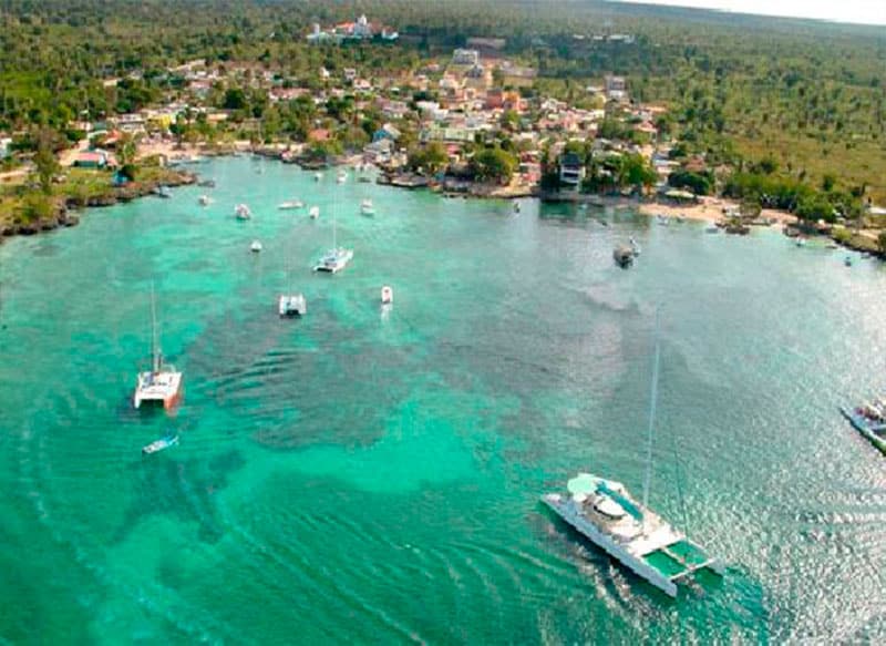 Sin-titulo-1.jpgBayahibe-pueblo-natal-de-Capitan-Gringo